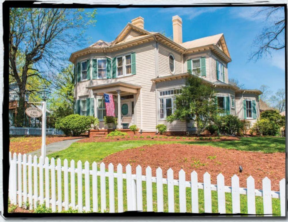 Charles Bass House Bed & Breakfast South Boston Esterno foto