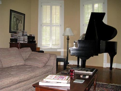 Charles Bass House Bed & Breakfast South Boston Esterno foto