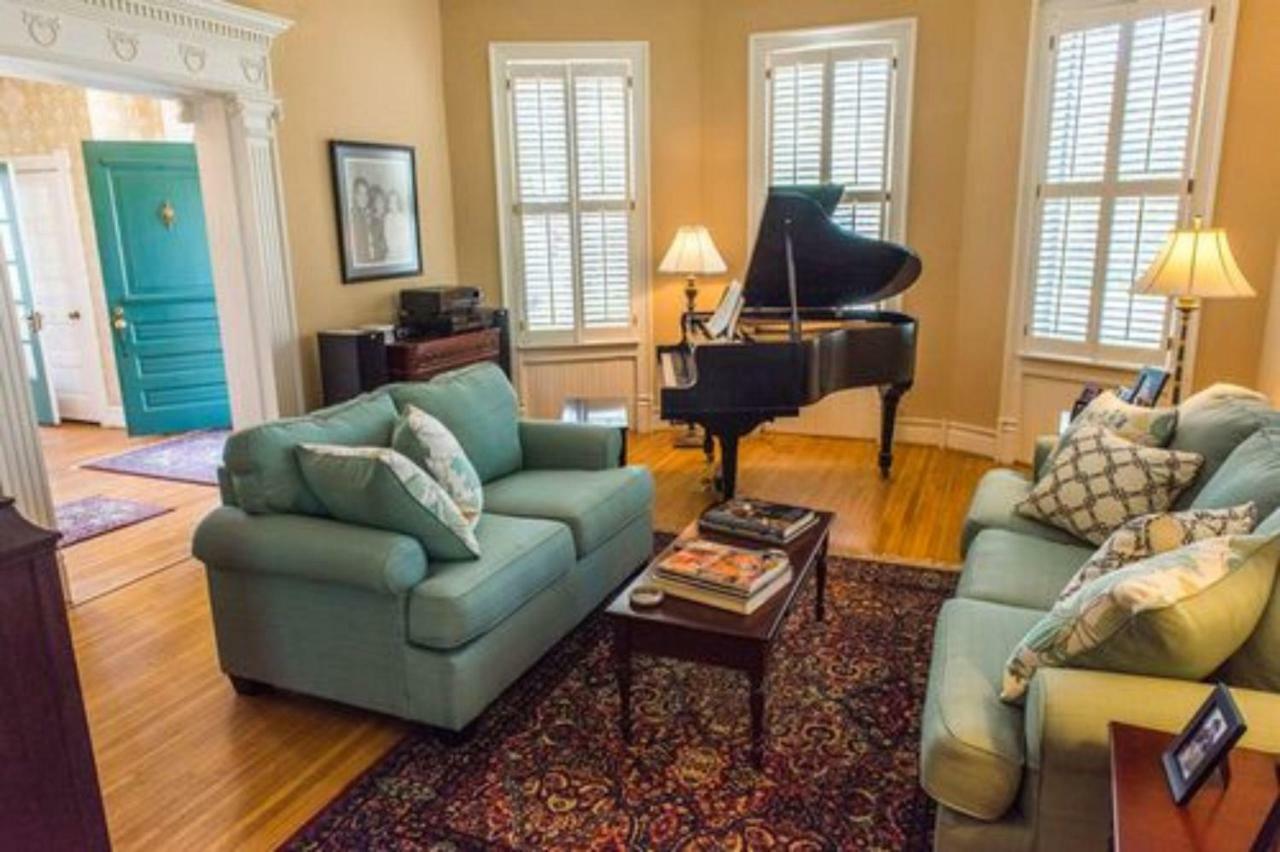 Charles Bass House Bed & Breakfast South Boston Esterno foto